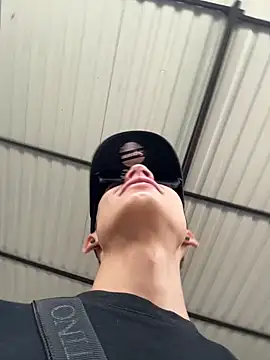 Jacobs0 online show from May 10, 3:36 pm