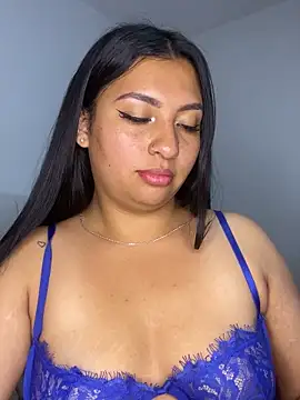 Issa Santana online show from May 12, 8:59 pm