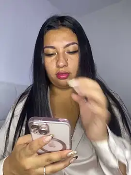 Issa Santana online show from May 5, 8:23 pm