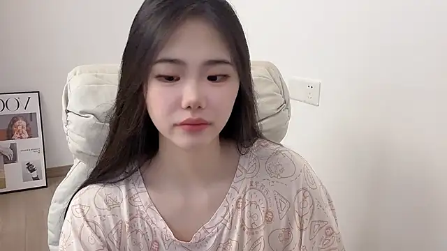 suki-1 online show from April 29, 9:45 am