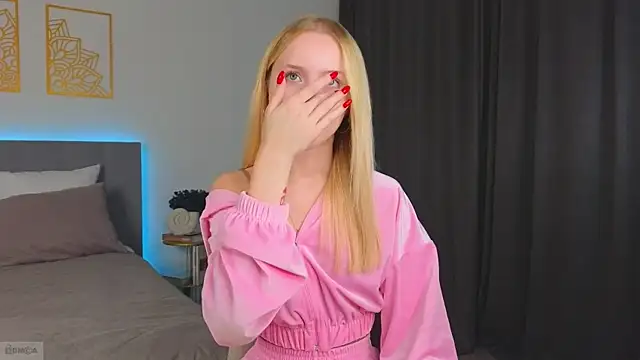 Adele Armas online show from September 18, 10:41 pm