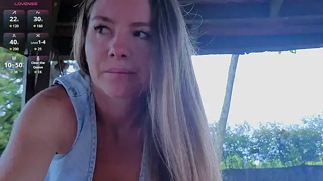 Angiehuston1 online show from May 11, 1:24 pm