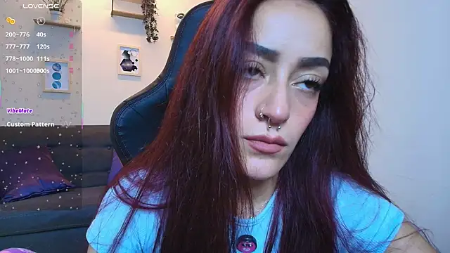 Snapshot of ViolethRosse chatting on September 19, 7:57 pm ViolethRosse online show from September 19, 7:57 pm