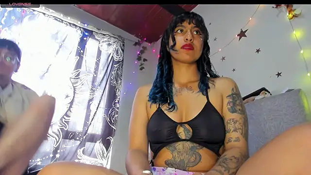 Snapshot of puepleholly chatting on September 15, 6:37 pm puepleholly online show from September 15, 6:37 pm