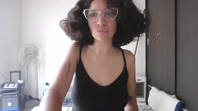 loliporomero online show from December 20, 6:56 pm