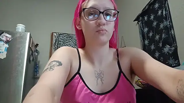 spoiledprincess4 online show from October 13, 2:36 am