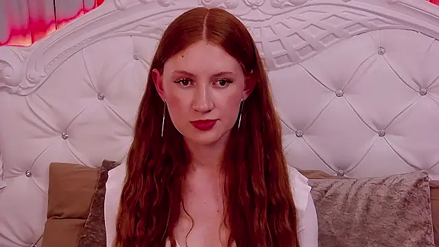 SaraMoor online show from October 21, 4:33 pm