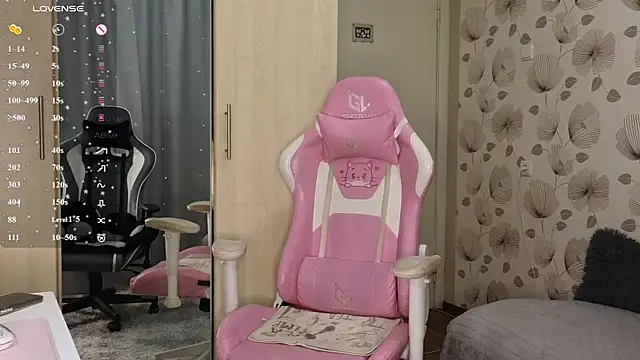  cute ice online show from May 8, 9:23 am