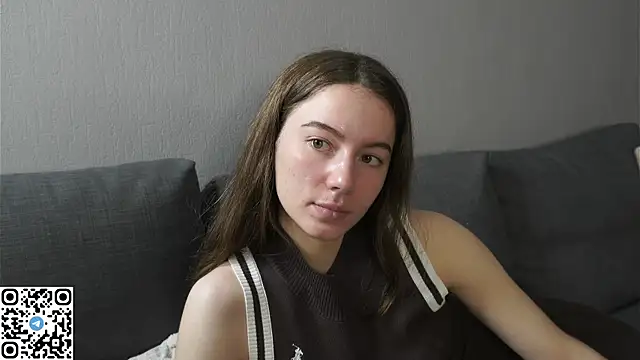 VeronaHerrin online show from September 26, 7:28 am