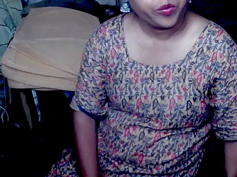 LushVamp online show from October 18, 3:37 pm