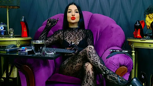 VivianReeve online show from May 5, 12:52 pm