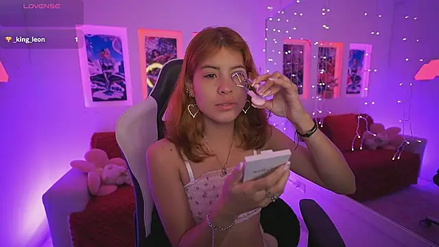 DahliaGrey online show from May 16, 11:42 am