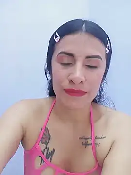 karinnahotdirty online show from May 21, 9:13 pm