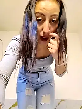 Oriana111 online show from May 5, 2:58 am