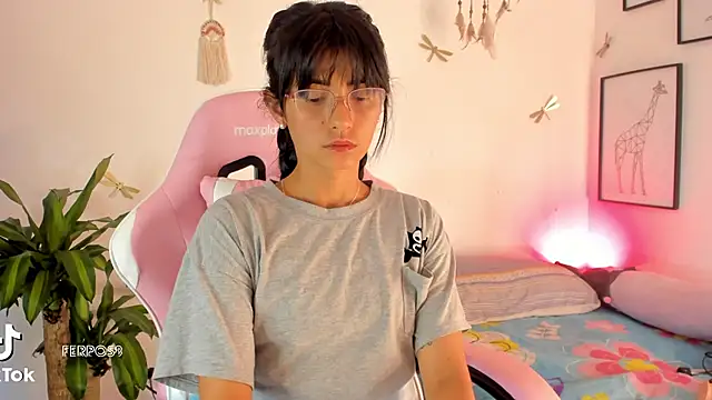 princessluna 19 online show from May 25, 8:41 pm