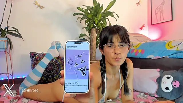 princessluna 19 online show from May 9, 10:01 pm