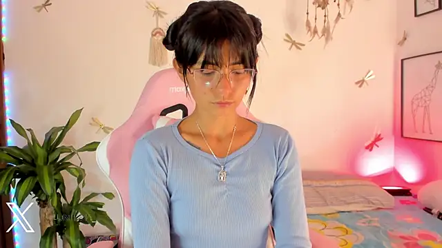 princessluna 19 online show from May 16, 10:42 pm