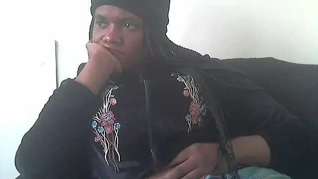 sexythae32 online show from April 1, 12:06 pm