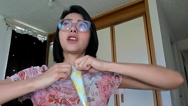 Londonttipton online show from March 20, 8:47 pm