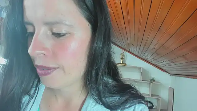 katherine blair online show from March 25, 1:25 pm