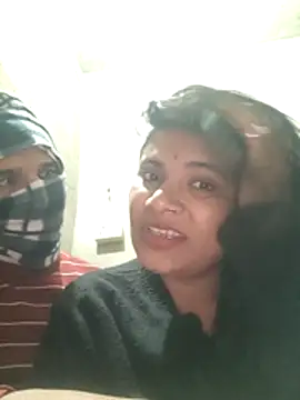 couple 71 online show from January 9, 1:48 pm