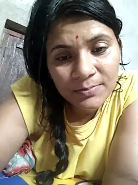 couple 71 online show from May 24, 7:51 am