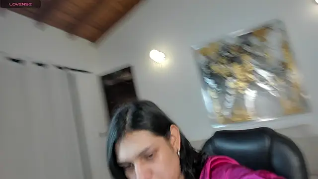 SarahYates online show from February 9, 5:21 am