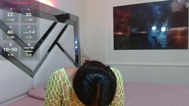 samara selene online show from February 18, 7:13 pm