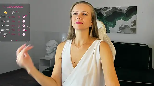 Eliza Wilsoon online show from September 21, 1:59 am