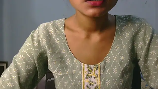 Aarti misty71 online show from May 7, 5:34 am