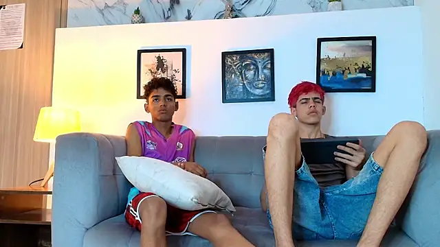 TWINKS FRIENDS online show from May 16, 1:21 pm
