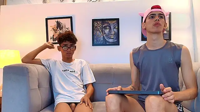 TWINKS FRIENDS online show from May 13, 3:29 pm