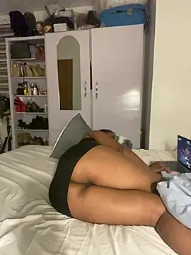 PrettyNina77 online show from May 22, 11:03 pm