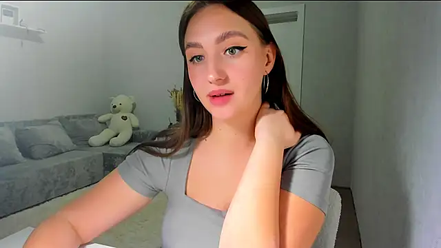 Wise Bunny online show from March 1, 4:07 pm