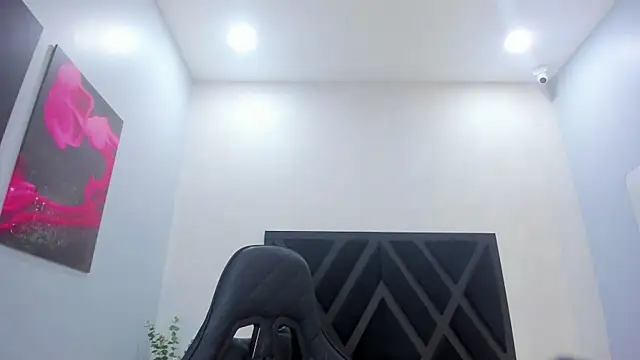 zoe martins  online show from May 14, 5:52 pm