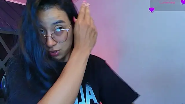 zoe martins  online show from March 30, 5:23 pm