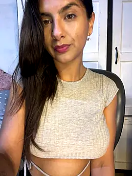 chicachocolate01 online show from October 23, 4:51 am