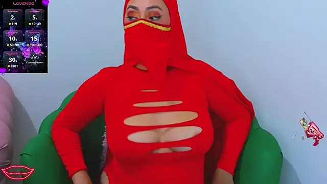 Aisha Malek online show from October 10, 9:20 pm