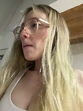 ReenKitty online show from March 25, 4:17 am