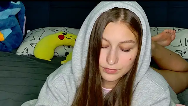 MissEmilyMiller online show from November 21, 6:10 pm