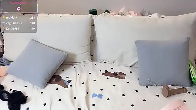 xiaotanbaby online show from October 13, 6:32 pm