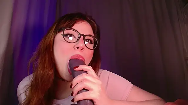 WendyCherryy online show from June 6, 3:18 pm