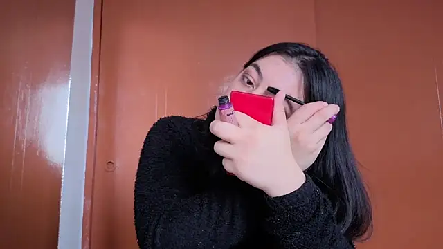 MiaKimky online show from November 4, 4:45 pm