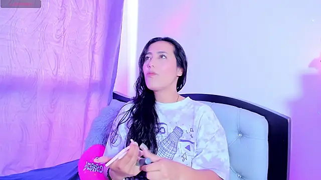 my aleja  online show from March 24, 2:00 pm