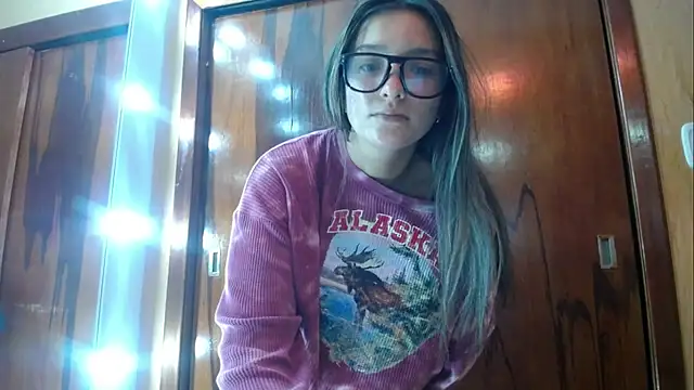 miss lilieth online show from May 10, 2:08 pm