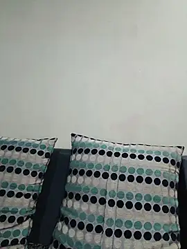 hornyriyanka online show from May 17, 2:33 am