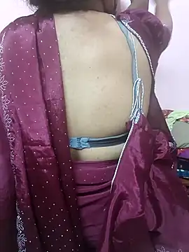 dhanshri143 online show from April 27, 3:42 pm