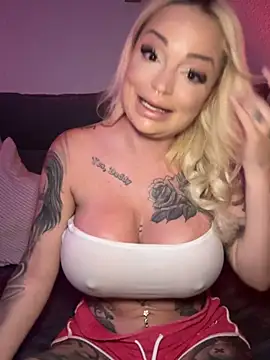 shortybig official online show from May 13, 4:07 am