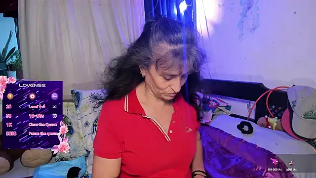 LadyPilar online show from September 30, 8:35 pm
