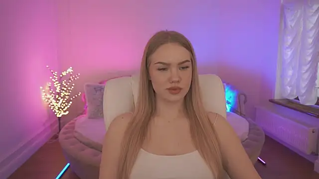 CelesteNoir online show from February 11, 7:54 am